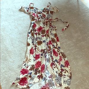 Filly Flair, dress beige/floral off the shoulder